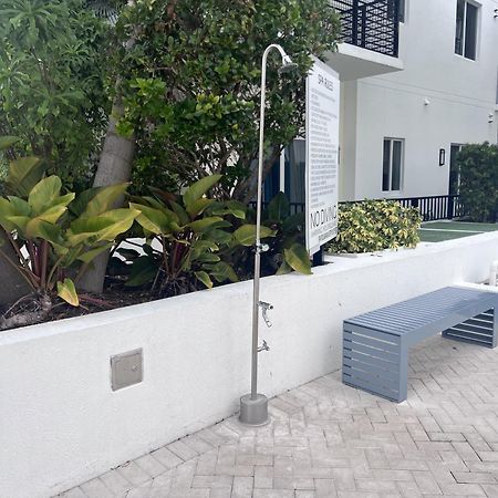 Master Bed Room In Calle Ocho ไมอามี ภายนอก รูปภาพ