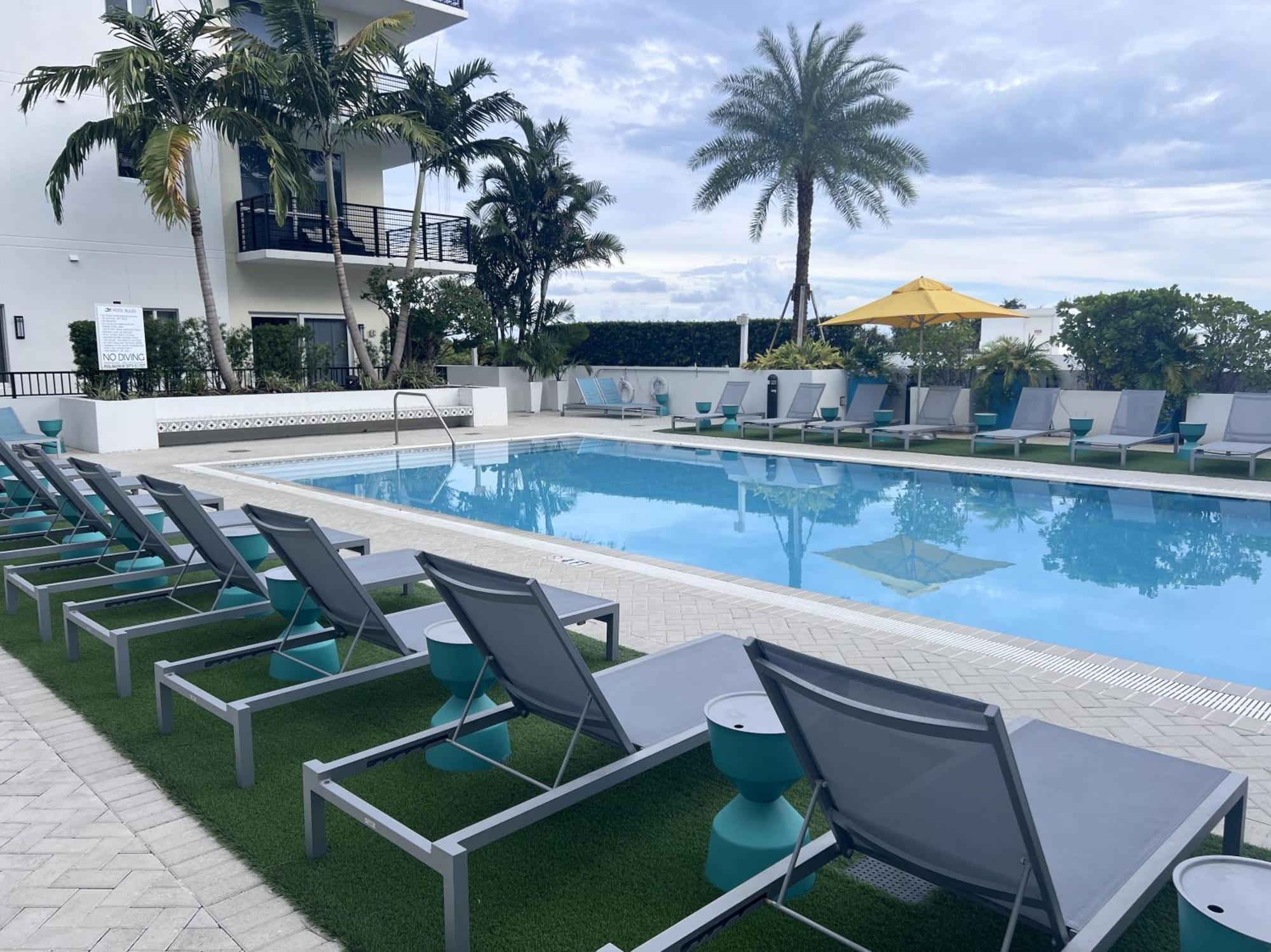 Master Bed Room In Calle Ocho ไมอามี ภายนอก รูปภาพ