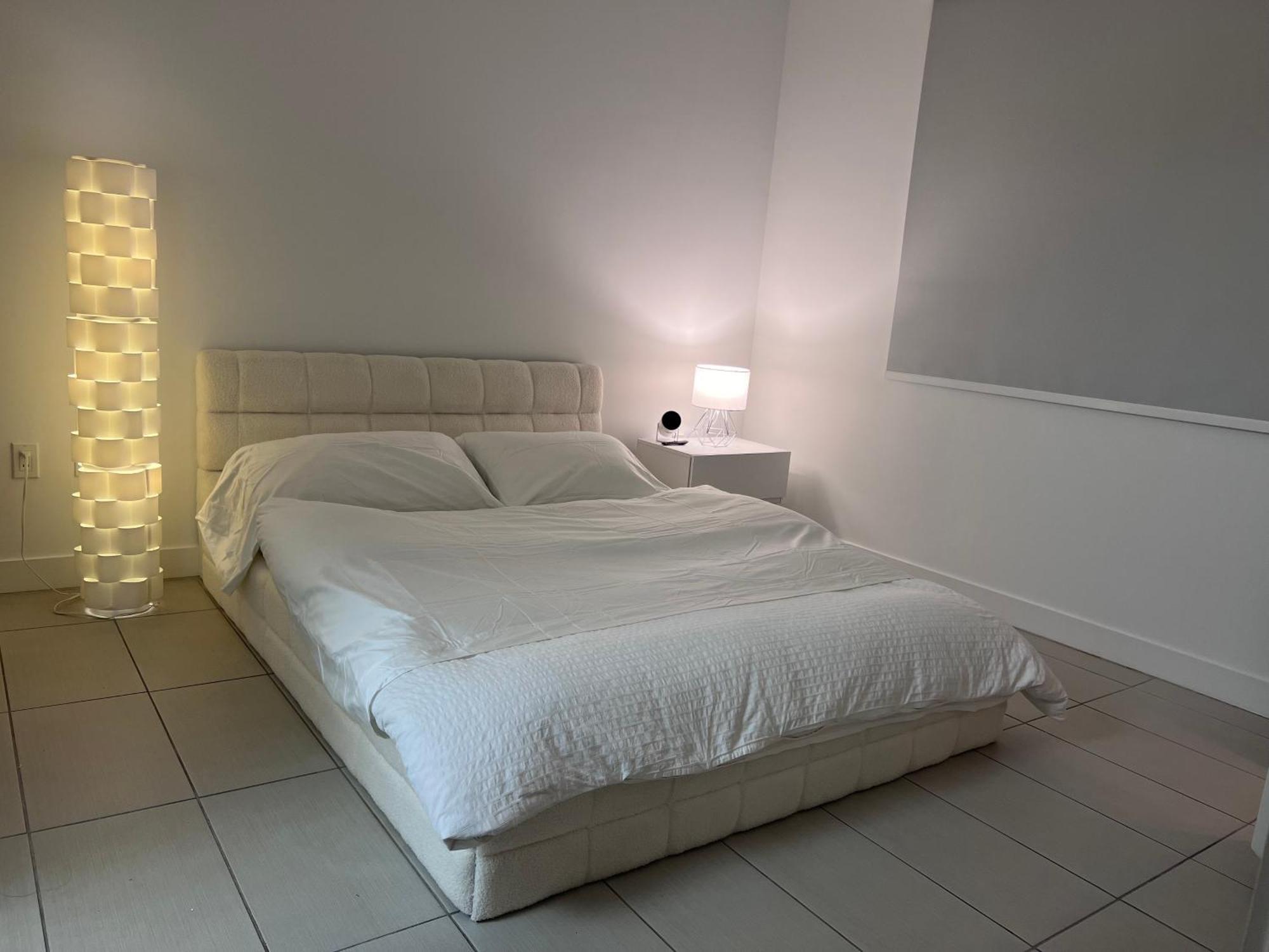 Master Bed Room In Calle Ocho ไมอามี ภายนอก รูปภาพ
