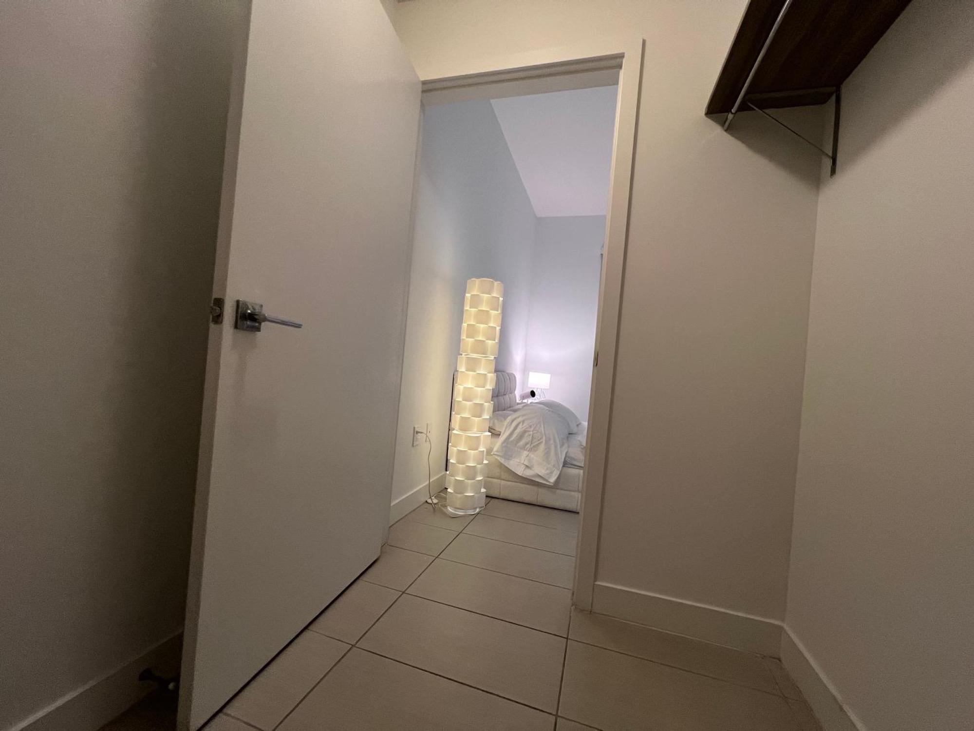 Master Bed Room In Calle Ocho ไมอามี ภายนอก รูปภาพ